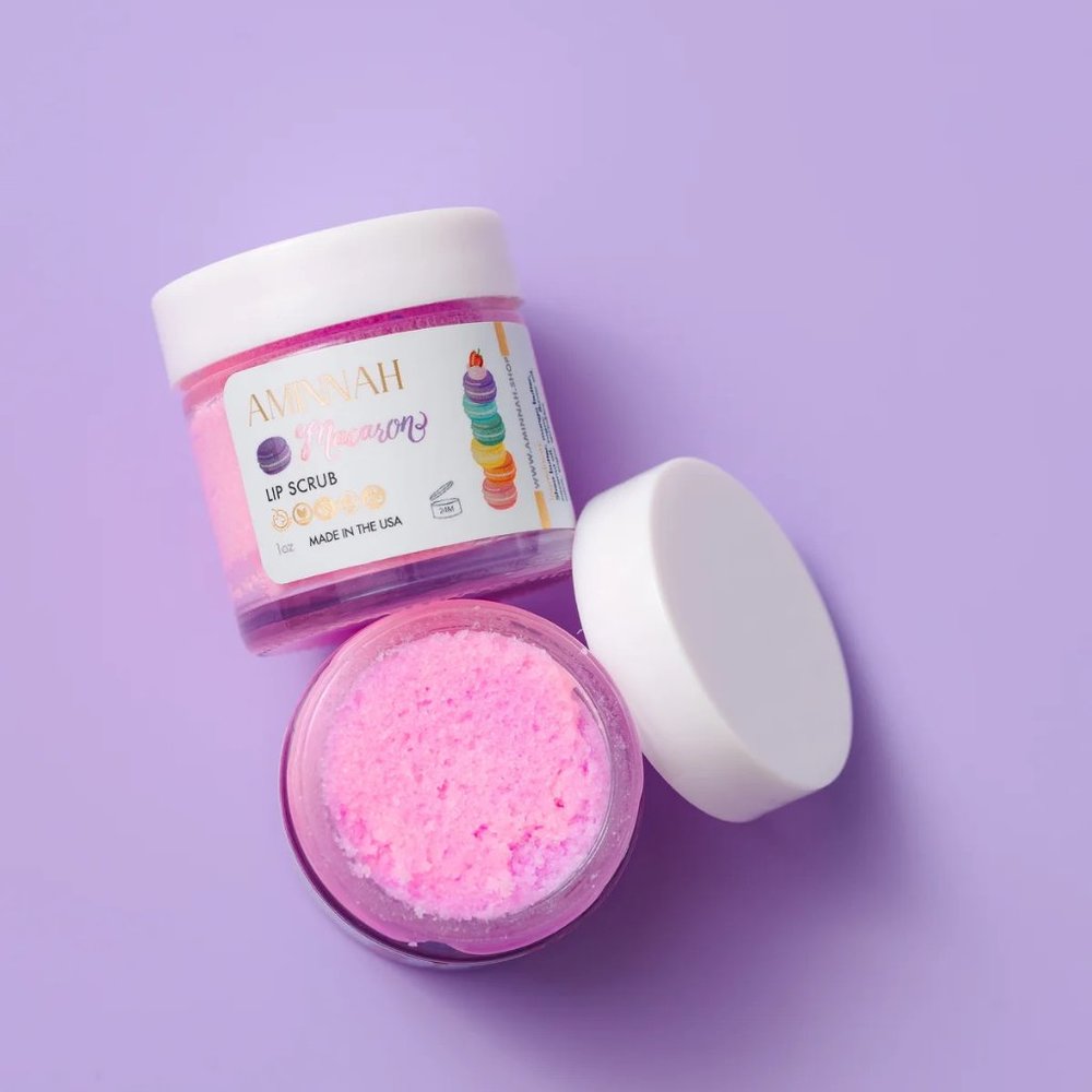 Macaron lip scrub